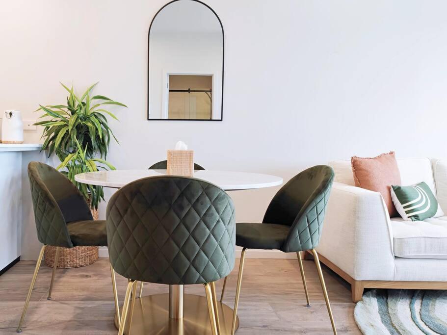 Brand New Stylish 2Br Apartment- Free Parking Όκλαντ Εξωτερικό φωτογραφία